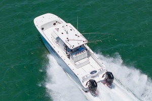 33ft Invincible Yacht For Sale