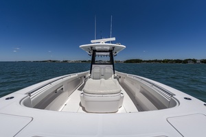 33ft Invincible Yacht For Sale