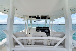 38ft Boston Whaler Yacht For Sale