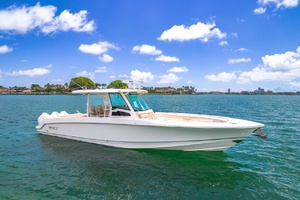 38ft Boston Whaler Yacht For Sale