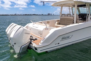 38ft Boston Whaler Yacht For Sale