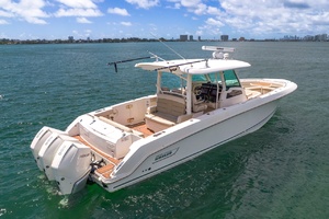 38ft Boston Whaler Yacht For Sale