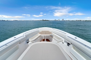 38ft Boston Whaler Yacht For Sale