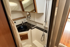 32ft Cutwater Yacht For Sale