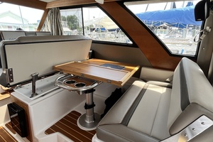 32ft Cutwater Yacht For Sale