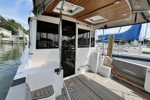 32ft Cutwater Yacht For Sale