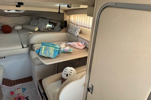 29ft Bayliner Yacht For Sale