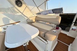 29ft Bayliner Yacht For Sale