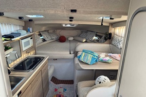 29ft Bayliner Yacht For Sale