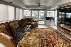77ft Sumerset Yacht For Sale