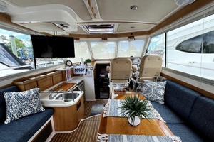 Pura Vida 37ft Back Cove Yacht For Sale