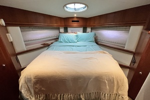 50ft Carver Yacht For Sale