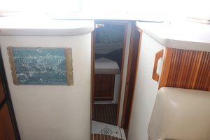 33ft Carver Yacht For Sale