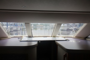 33ft Carver Yacht For Sale