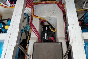 33ft Carver Yacht For Sale