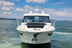 39FT (11.94M) REGAL Worth Avenue Yachts