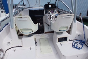 24ft Grady White Yacht For Sale