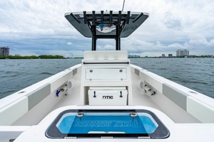 28ft Reef Runner Yacht For Sale