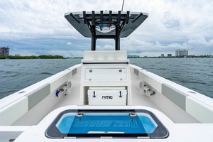 28ft Reef Runner Yacht For Sale