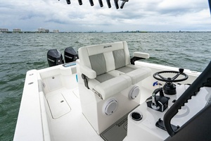 28ft Reef Runner Yacht For Sale