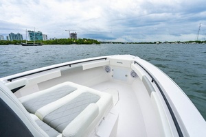 28ft Reef Runner Yacht For Sale