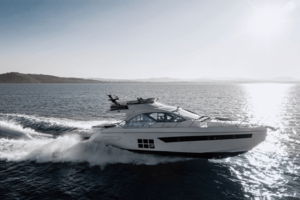 59FT (17.98M) AZIMUT Worth Avenue Yachts