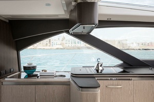 59FT (17.98M) AZIMUT