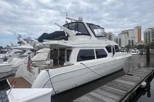 NO VACANCY Worth Avenue Yachts