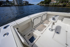 38ft Pursuit Yacht For Sale