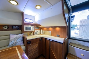 38ft Pursuit Yacht For Sale
