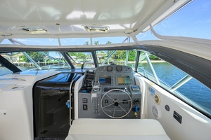 38ft Pursuit Yacht For Sale