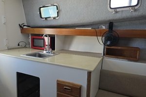 30ft Hunter Yacht For Sale