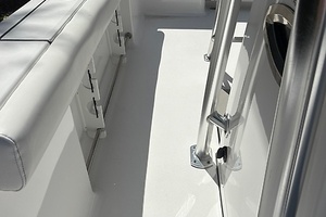 24ft Sportsman Yacht For Sale