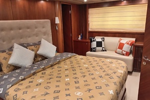 81ft Sunseeker Yacht For Sale