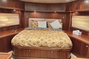 81ft Sunseeker Yacht For Sale