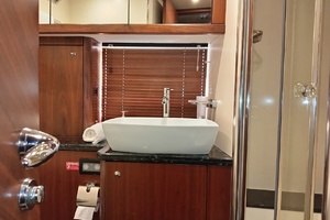81ft Sunseeker Yacht For Sale