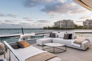 88ft Ferretti Yachts Yacht For Sale