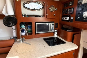 True North 32ft Pro Line Yacht For Sale