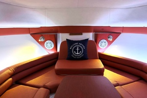 True North 32ft Pro Line Yacht For Sale