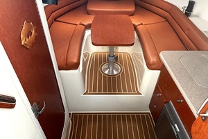 True North 32ft Pro Line Yacht For Sale
