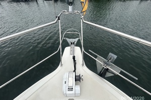 Manifest 42ft Cruisers Yachts Yacht For Sale