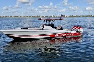 35ft Statement Yacht For Sale