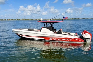 35ft Statement Yacht For Sale