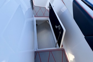 35ft Statement Yacht For Sale