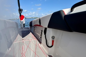 35ft Statement Yacht For Sale