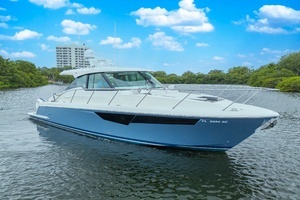 FORTY TWO 2021 Tiara Yachts 43 LE Yacht For Sale in Jupiter FL