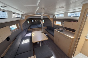 38ft Beneteau Yacht For Sale