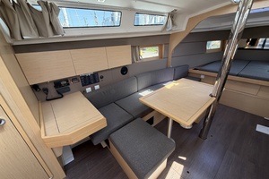 38ft Beneteau Yacht For Sale