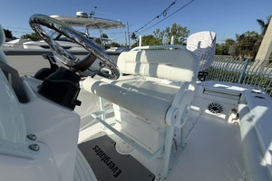 24ft Everglades Yacht For Sale