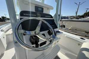 24ft Everglades Yacht For Sale